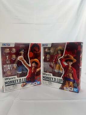 S.H.Figuarts Monkey D. Luffy Romance Dawn & The Raid on Onigashima Figure Set